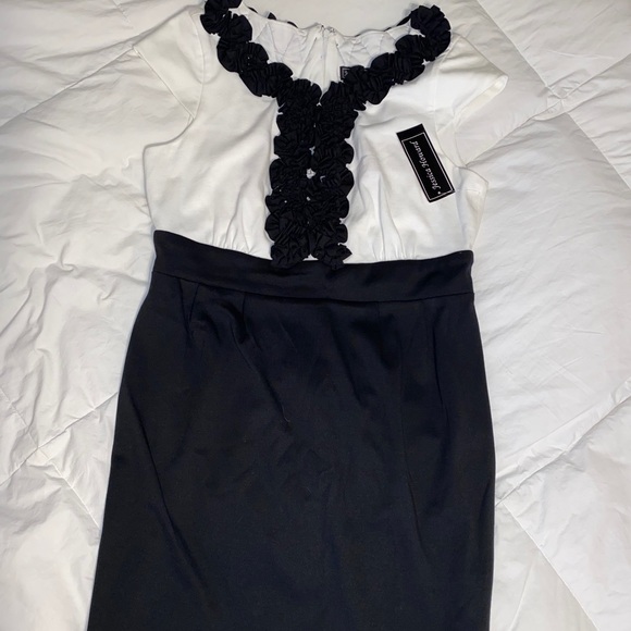 Dress with Rosettes - Picture 1 of 6